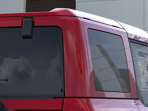 New 2025 Ford Bronco Badlands image 25