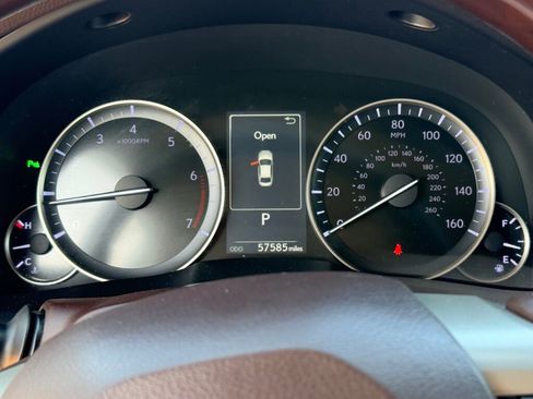 Used 2018 Lexus ES 350 w/ Ultra Luxury Package image 30