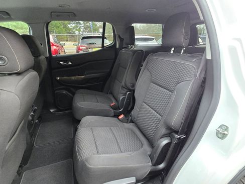 Used 2018 GMC Acadia SLE image 9