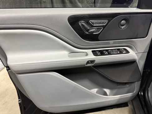 Used 2020 Lincoln Aviator Reserve w/ Equipment Group 201A image 19