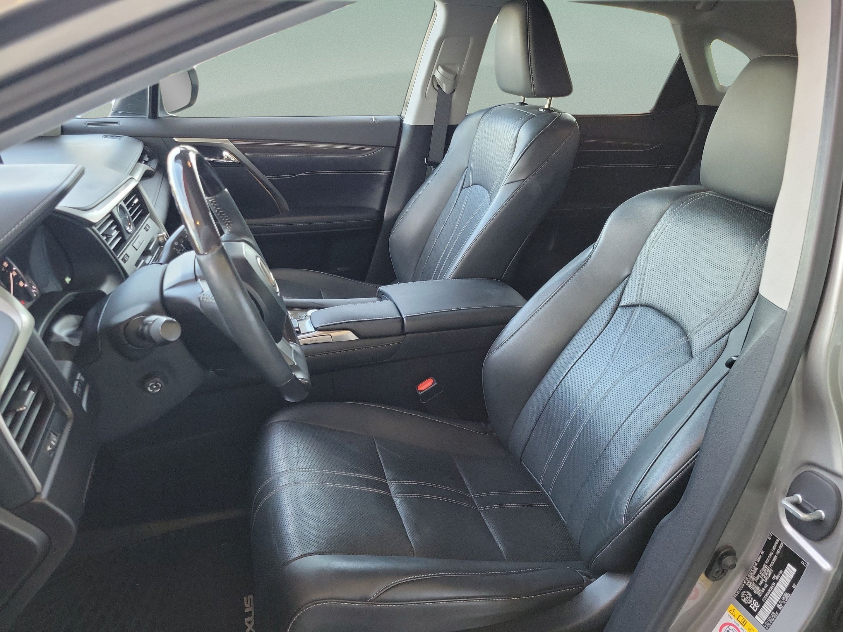 Used 2017 Lexus RX 350 AWD image 9