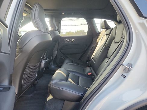 Used 2026 Volvo XC60 B5 Ultra w/ Protection Package Premier AWD/4WD image 10