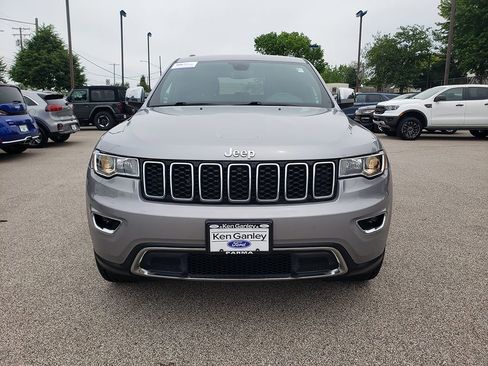 Used 2019 Jeep Grand Cherokee Limited AWD/4WD image 2