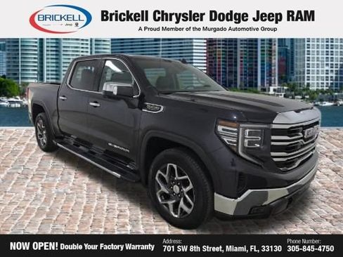 Used 2022 GMC Sierra 1500 SLT w/ SLT Premium Package RWD image 2