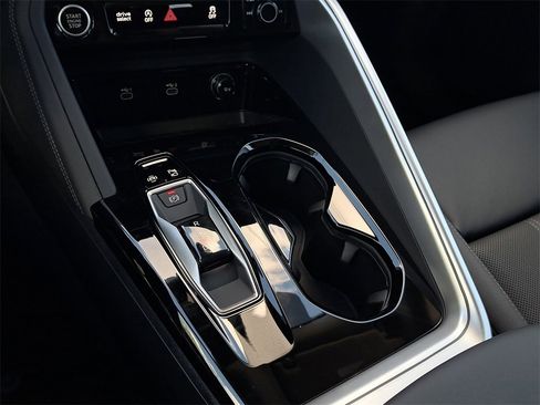 New 2025 Audi Q5 Premium Plus image 14