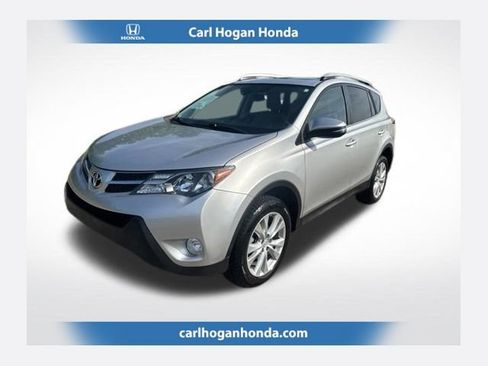 Used 2015 Toyota RAV4 Limited w/ Technology Package FWD image 1