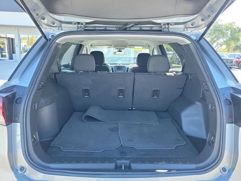 Used 2023 Chevrolet Equinox LT image 11