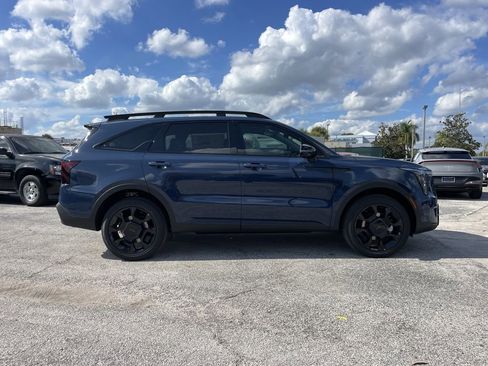 New 2026 Kia Sorento X-Line EX image 4