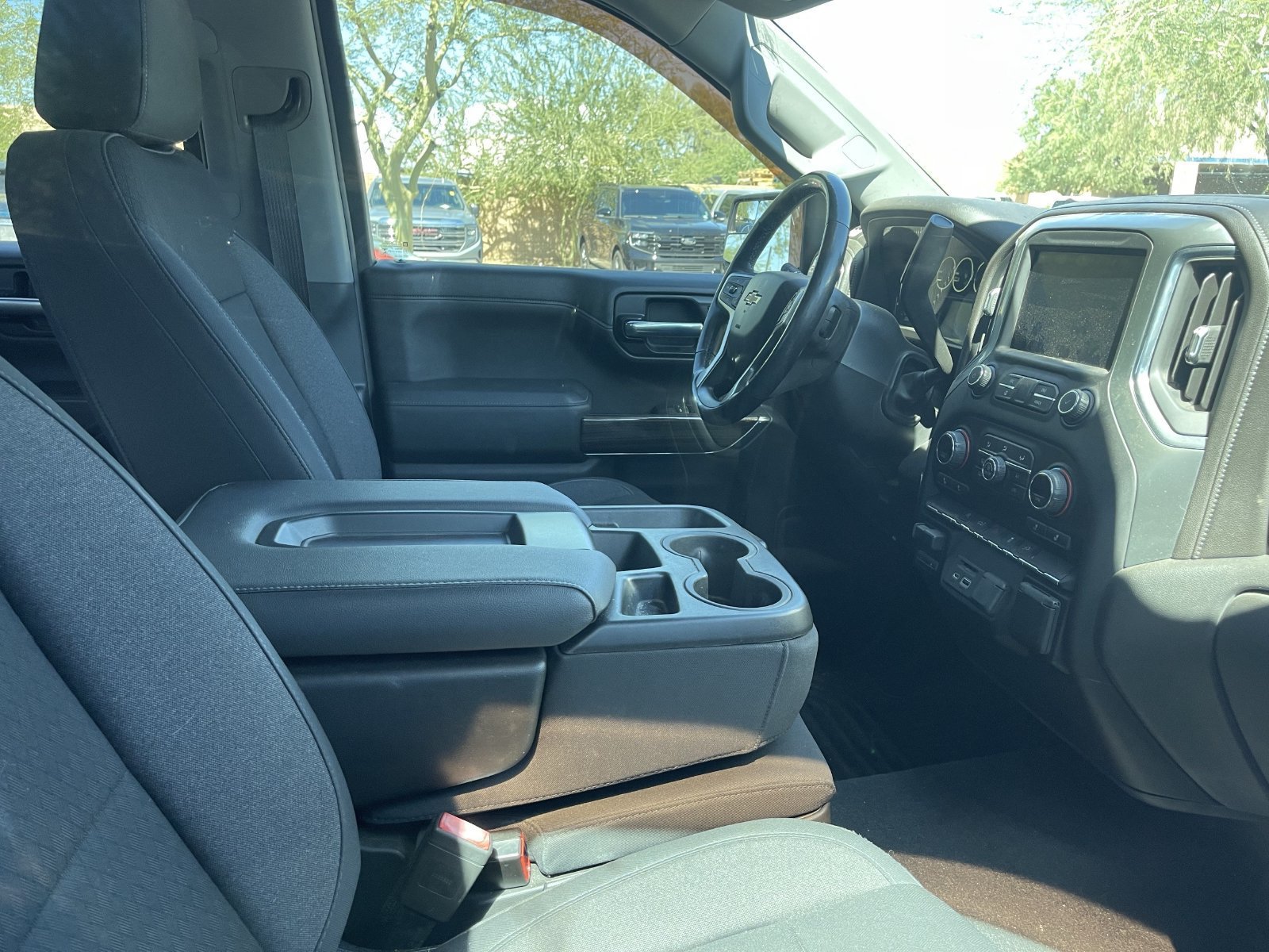 Used 2020 Chevrolet Silverado 1500 LT w/ All-Star Edition AWD/4WD image 5