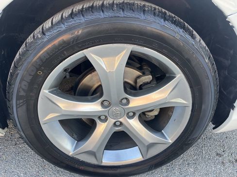 Used 2014 Toyota Venza LE image 20