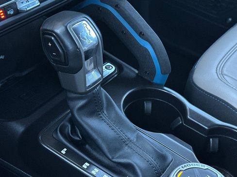 Used 2022 Ford Bronco Wildtrak image 23