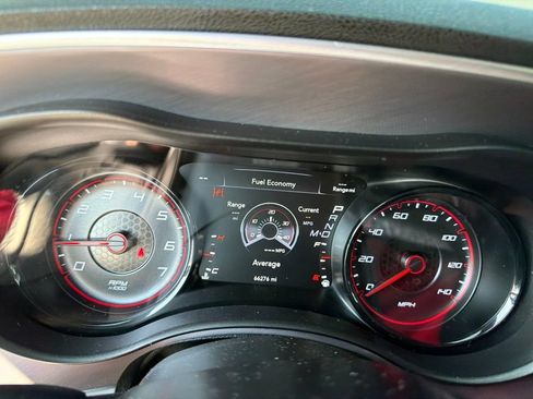 Used 2020 Dodge Charger SXT w/ Driver Convenience Group RWD image 5