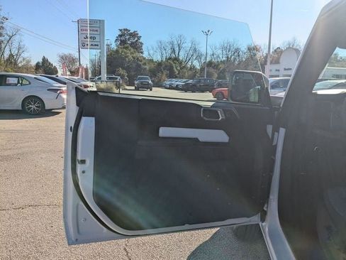 New 2025 Ford Bronco 2-Door image 40