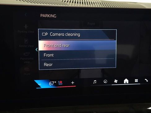 New 2026 BMW 550e xDrive image 30