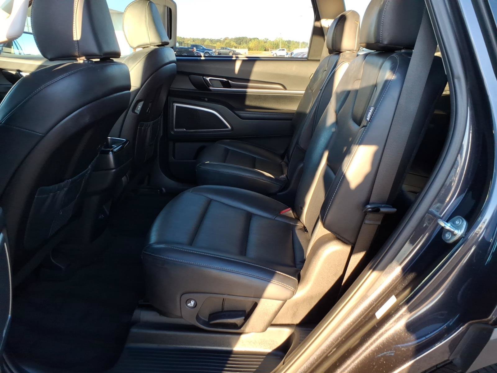 Used 2025 Kia Telluride S FWD image 8
