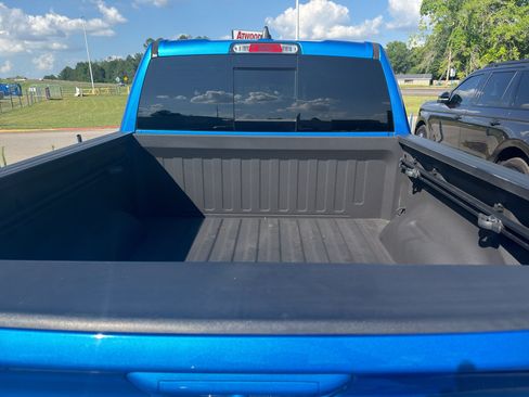 Used 2022 RAM 1500 Laramie AWD/4WD image 14