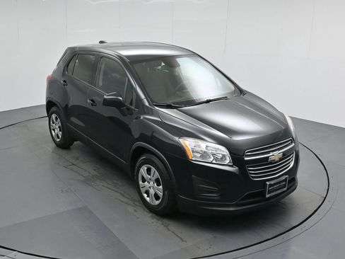 Used 2016 Chevrolet Trax LS w/ LPO, Cargo Package image 34