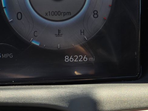 Used 2023 Hyundai Tucson Limited AWD/4WD image 8