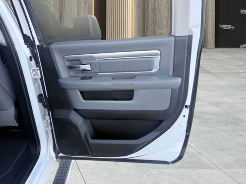 Used 2018 RAM 3500 Lone Star image 37