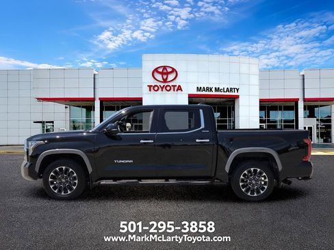 Used 2025 Toyota Tundra Limited AWD/4WD image 2