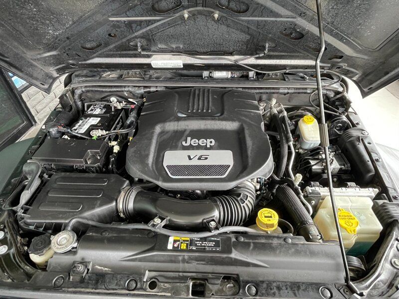 Used 2017 Jeep Wrangler Unlimited Sport w/ Quick Order Package 24S AWD/4WD image 34