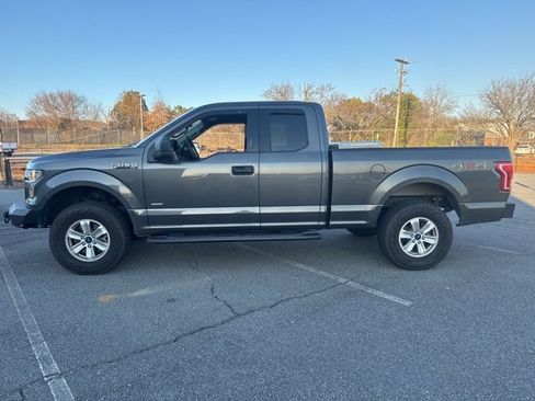 Used 2015 Ford F150 XLT image 6