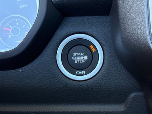 New 2026 RAM 1500 4x4 Crew Cab image 21
