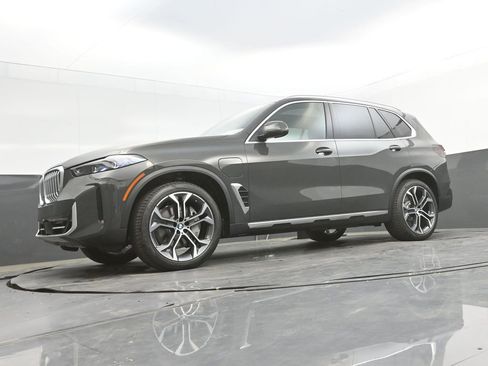 New 2026 BMW X5 xDrive50e AWD/4WD image 48