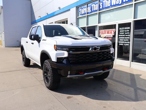New 2026 Chevrolet Silverado 1500 ZR2 w/ LPO, Dark Essentials Package AWD/4WD image 2