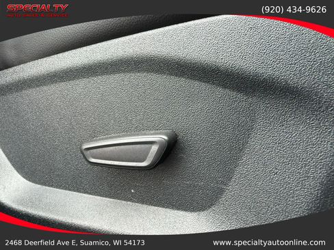 Used 2021 Ford Edge SEL image 37