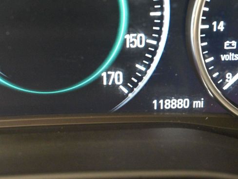 Used 2019 Buick Enclave Avenir w/ Avenir Technology Package image 22