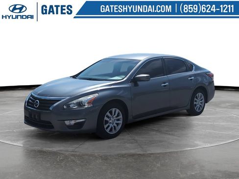 Used 2015 Nissan Altima 2.5 S w/ Power Driver Seat Package FWD image 5
