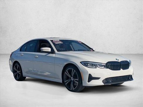 Used 2022 BMW 330i Sedan w/ Driving Assistance Package image 3