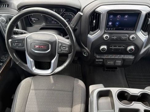 Used 2019 GMC Sierra 1500 Elevation w/ X31 Off-Road Package AWD/4WD image 3