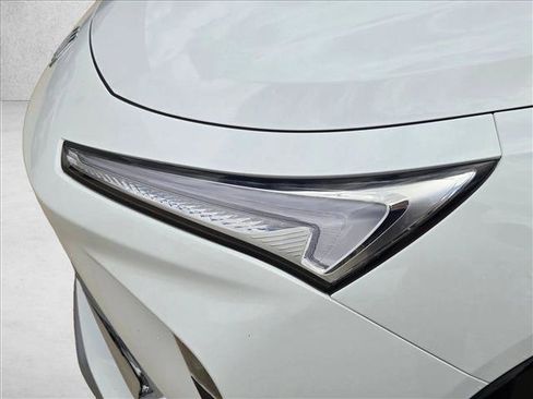 Used 2025 Buick Envista Sport Touring FWD image 9