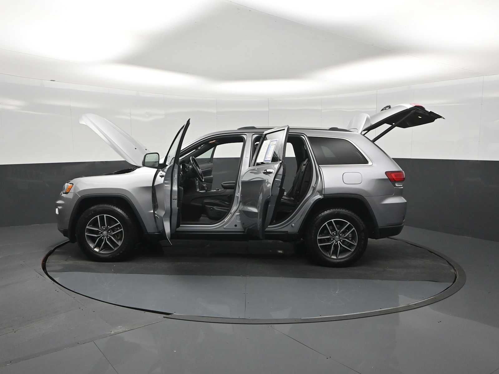 Used 2021 Jeep Grand Cherokee Limited w/ Luxury Group II AWD/4WD image 36