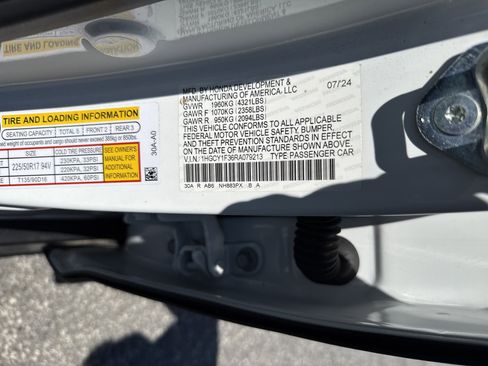 Certified 2024 Honda Accord EX image 37