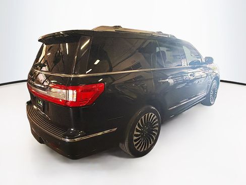 Used 2018 Lincoln Navigator Black Label w/ Cargo Package AWD/4WD image 9