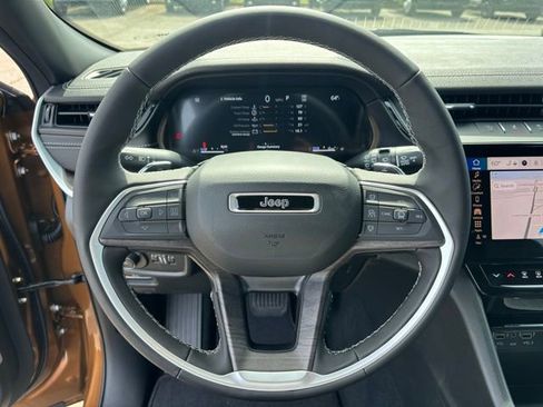 New 2026 Jeep Grand Cherokee L Limited w/ Limited Altitude Package RWD image 18