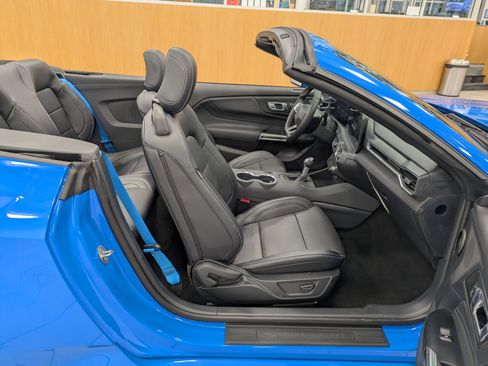 New 2026 Ford Mustang Premium image 32