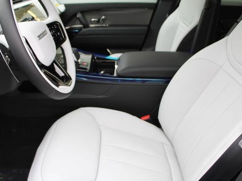 New 2026 Land Rover Range Rover Sport Dynamic SE image 18