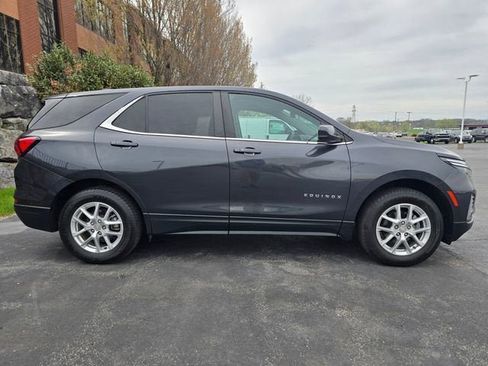 Used 2023 Chevrolet Equinox LT AWD/4WD image 2