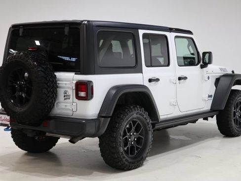 Used 2024 Jeep Wrangler Unlimited AWD/4WD image 7