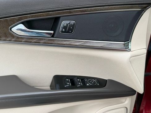 Used 2019 Lincoln Nautilus Select FWD image 14