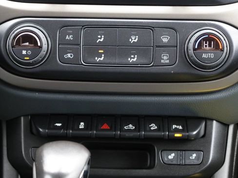 Used 2022 Chevrolet Colorado Z71 image 21