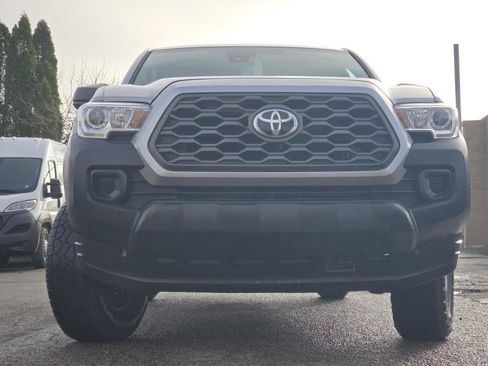 Used 2021 Toyota Tacoma SR image 9