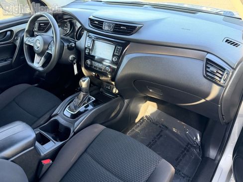 Used 2020 Nissan Rogue Sport S w/ Appearance Package FWD image 11