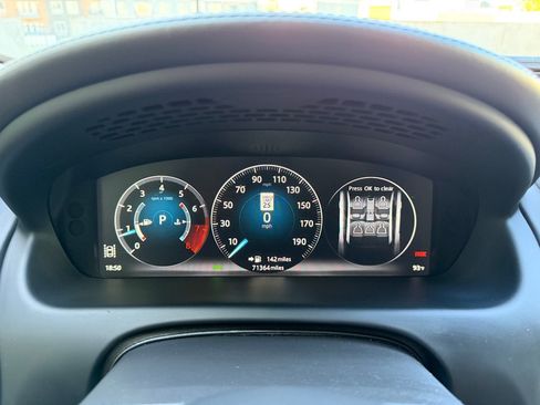 Used 2018 Jaguar XJ L Portfolio RWD image 15