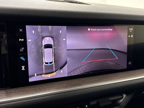 Used 2025 Porsche Cayenne image 27