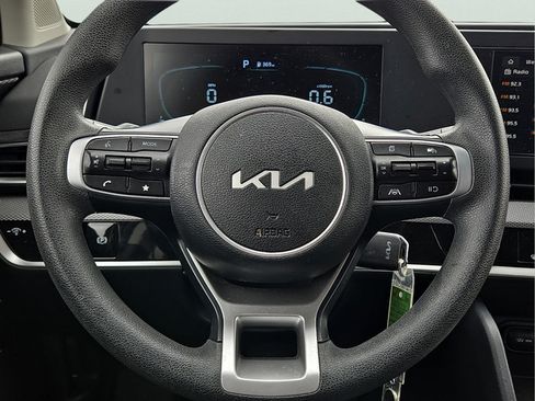 Used 2025 Kia Sportage LX FWD image 10